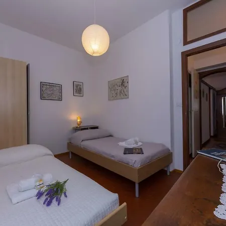 Bellavista Albonago Apartment